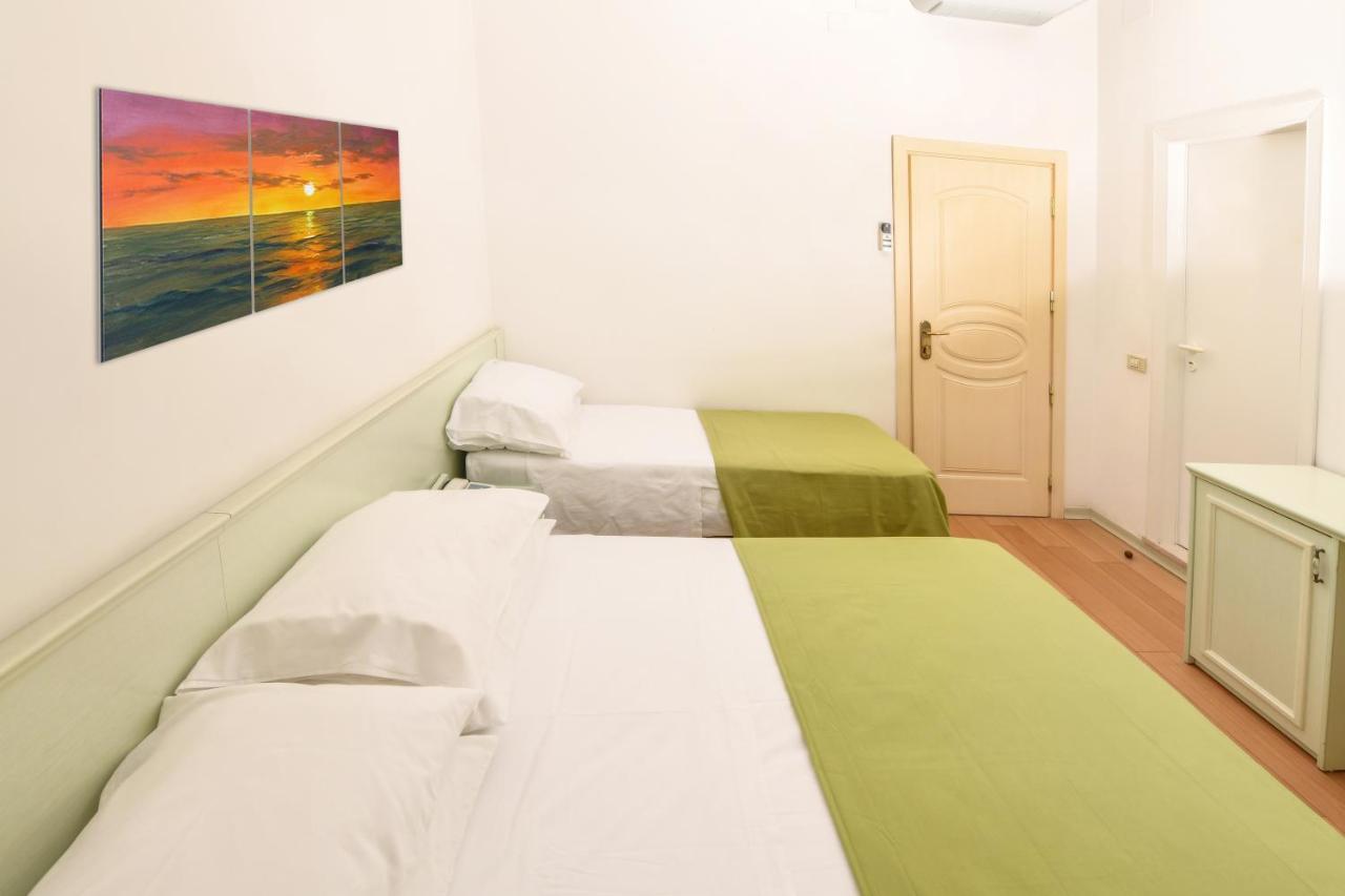 Hotel La Rosa كاتوليكا المظهر الخارجي الصورة